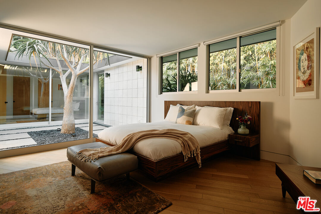 MLS #25589851 image #22