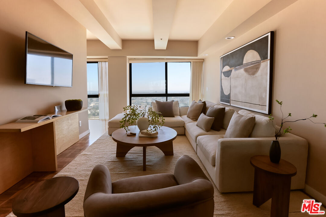 MLS #25589895 image #1