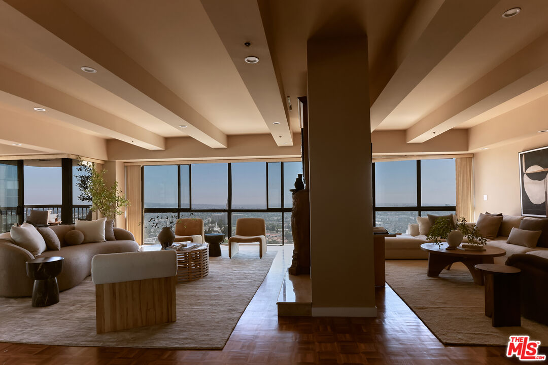 MLS #25589895 image #2