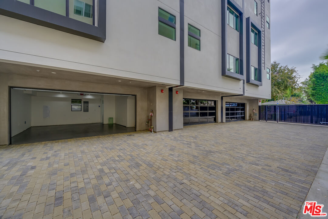 MLS #25589903 image #26