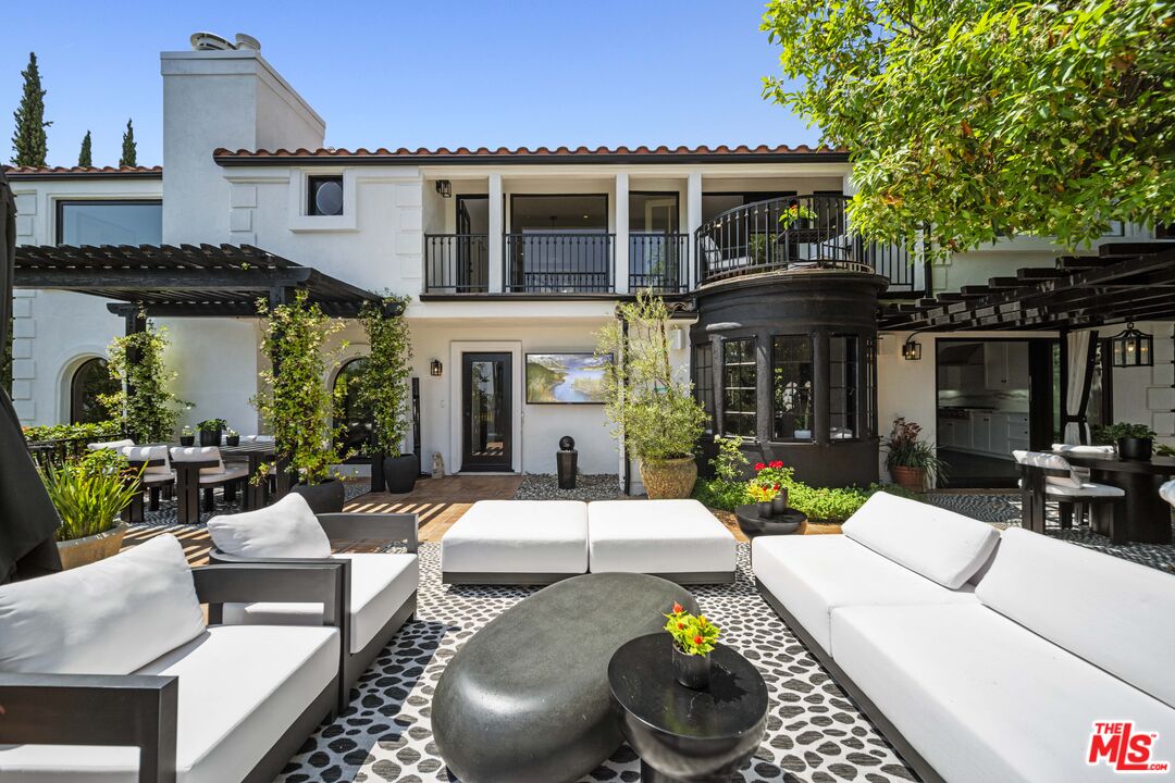 MLS #25590003 image #0