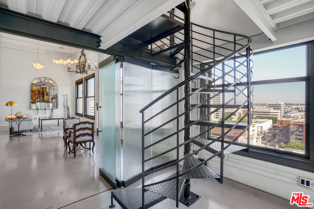 MLS #25590161 image #14