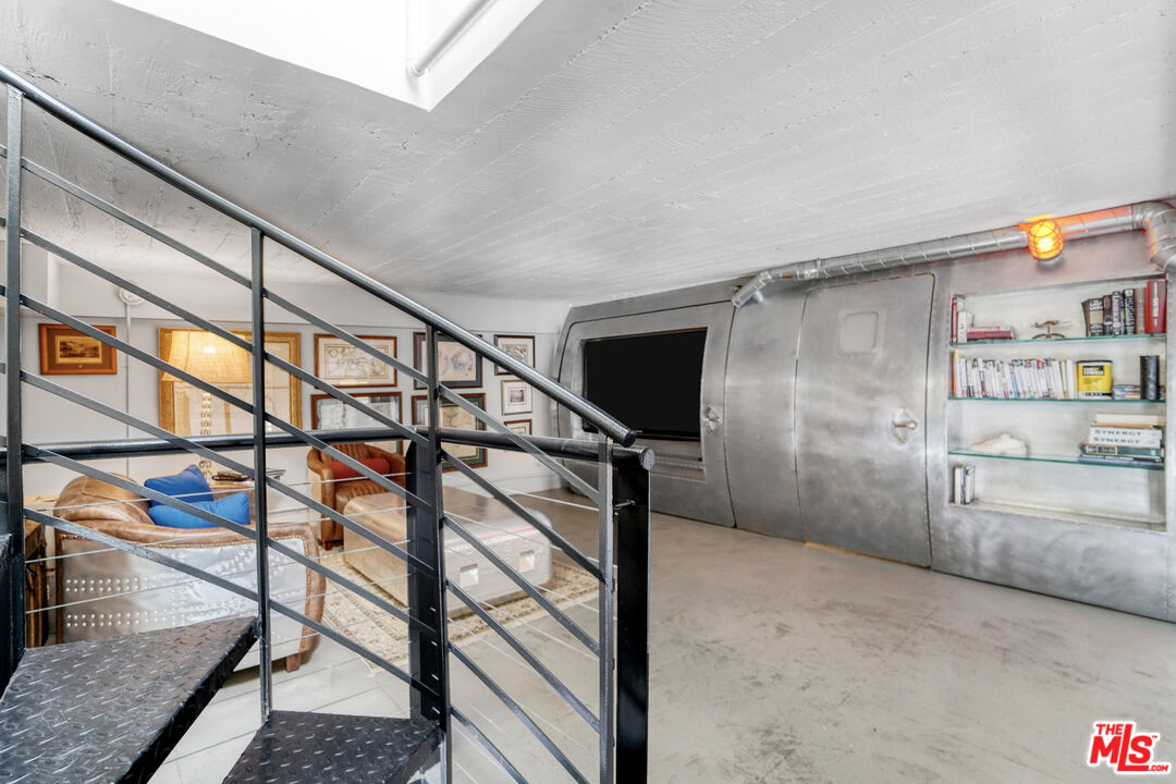 MLS #25590161 image #18