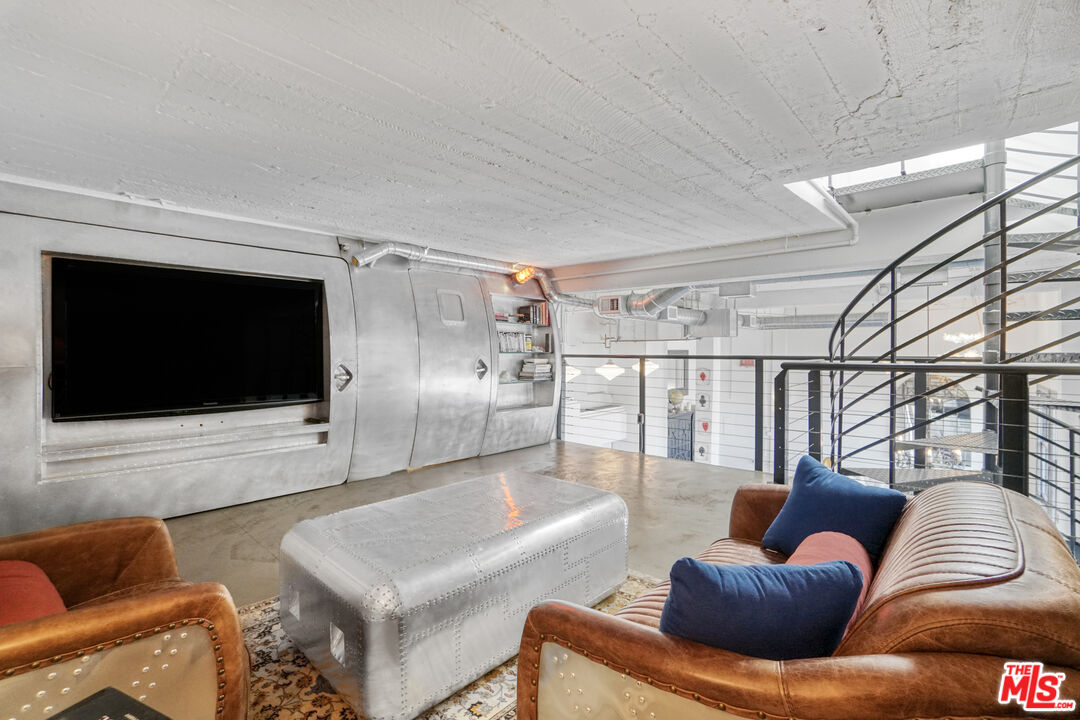 MLS #25590161 image #21