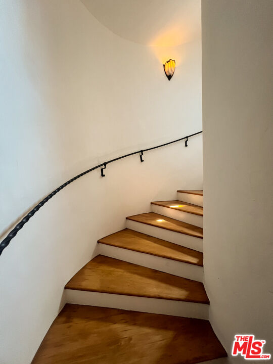 MLS #25590231 image #3