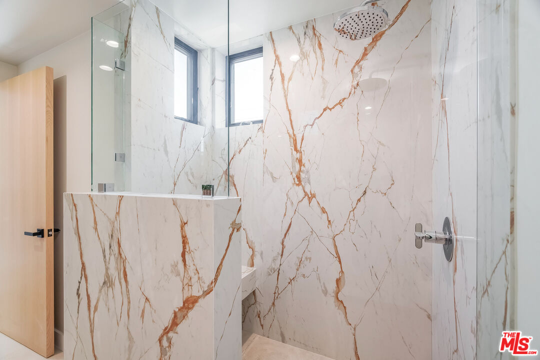 MLS #25590247 image #16