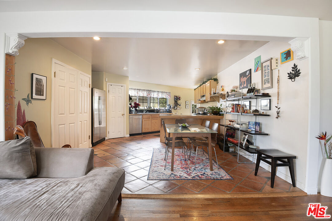 MLS #25590261 image #9