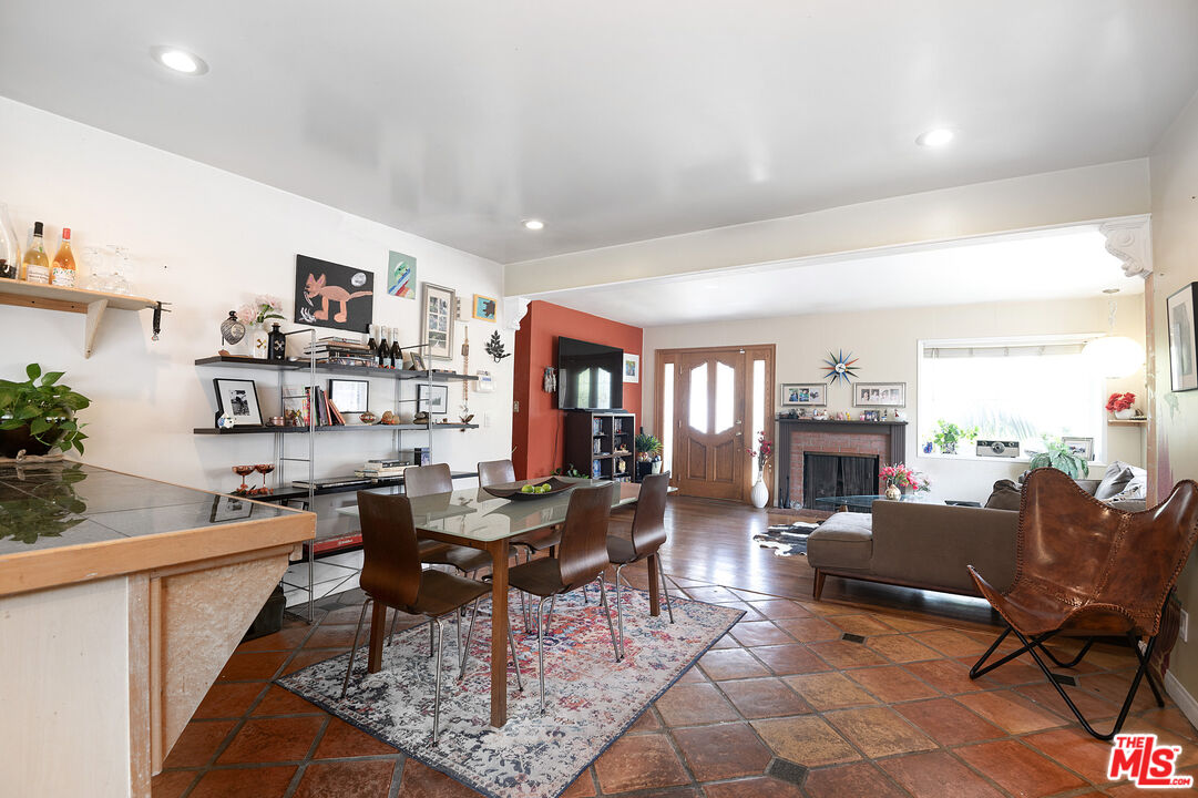 MLS #25590261 image #12