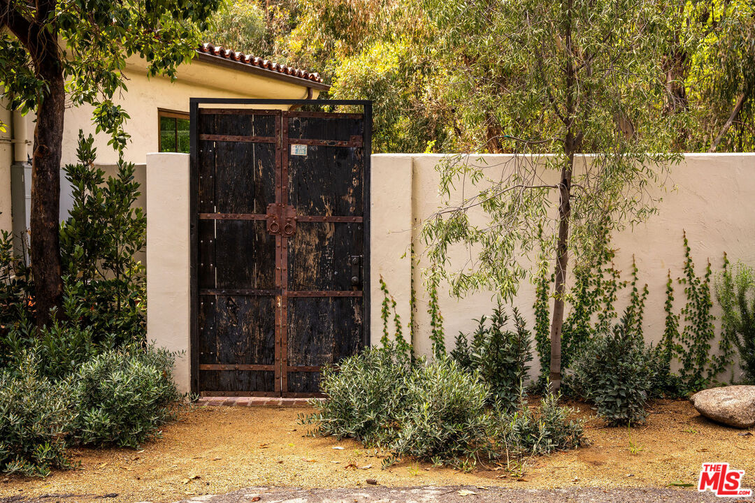 MLS #25590377 image #24