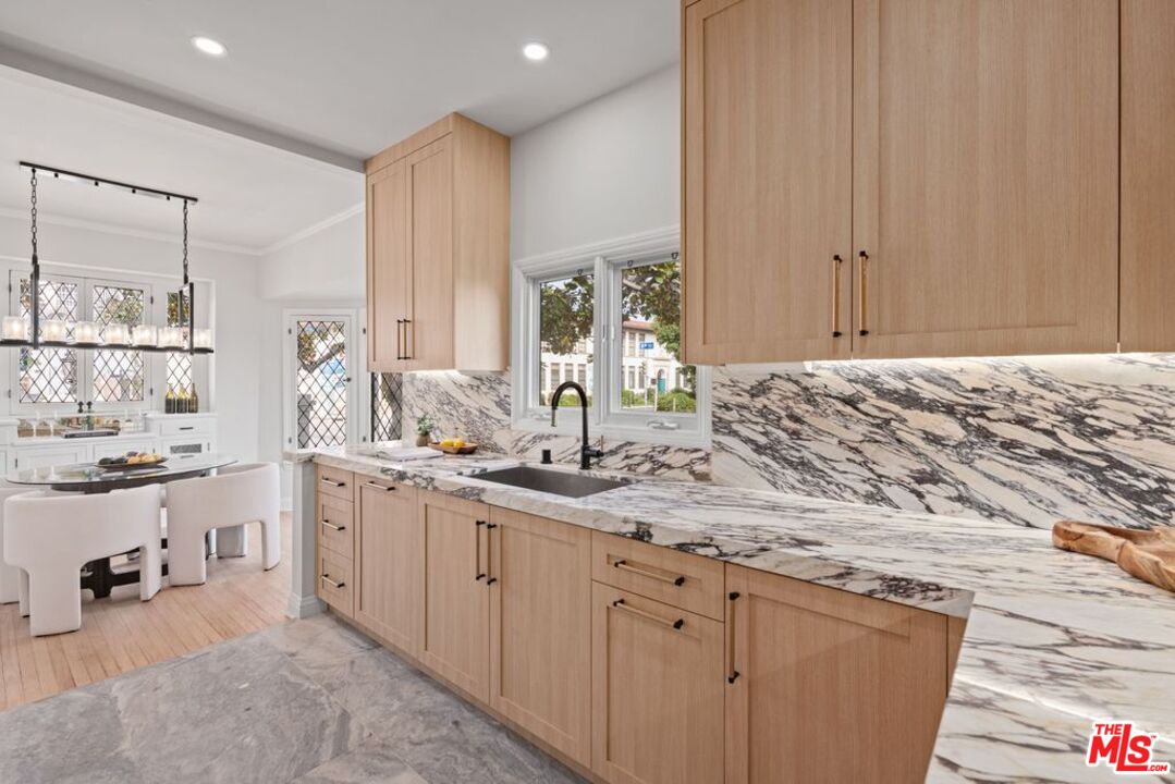 MLS #25590485 image #17