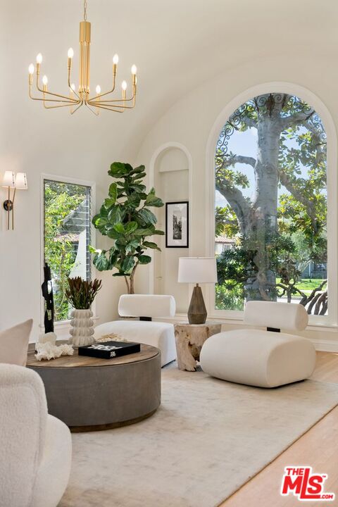 MLS #25590485 image #8