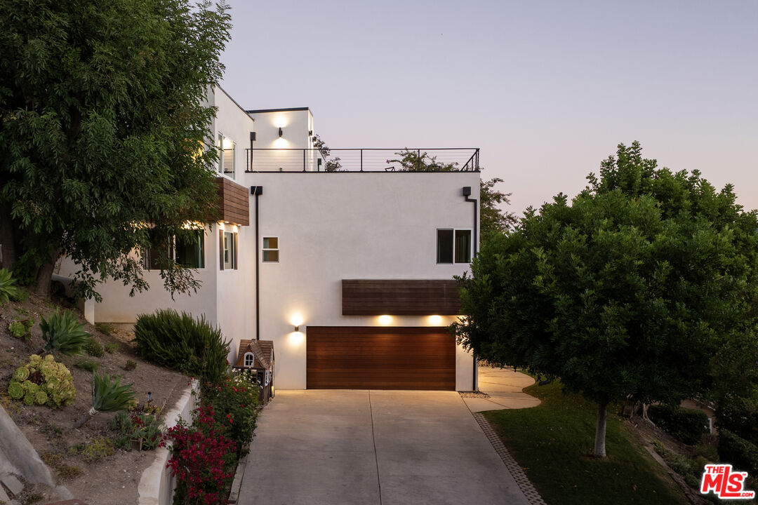 MLS #25590549 image #21