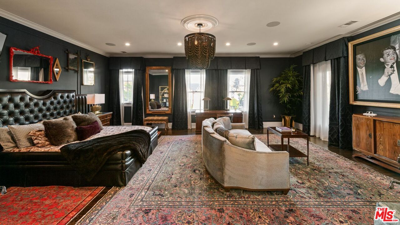 MLS #25590629 image #24