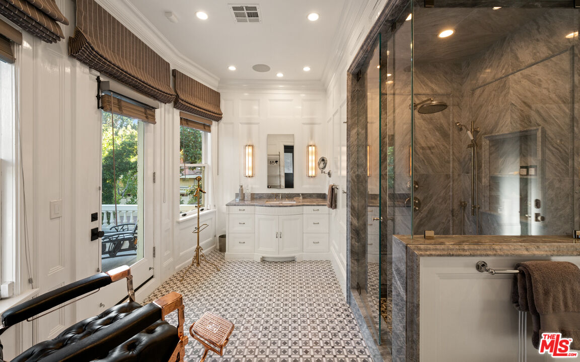 MLS #25590629 image #27