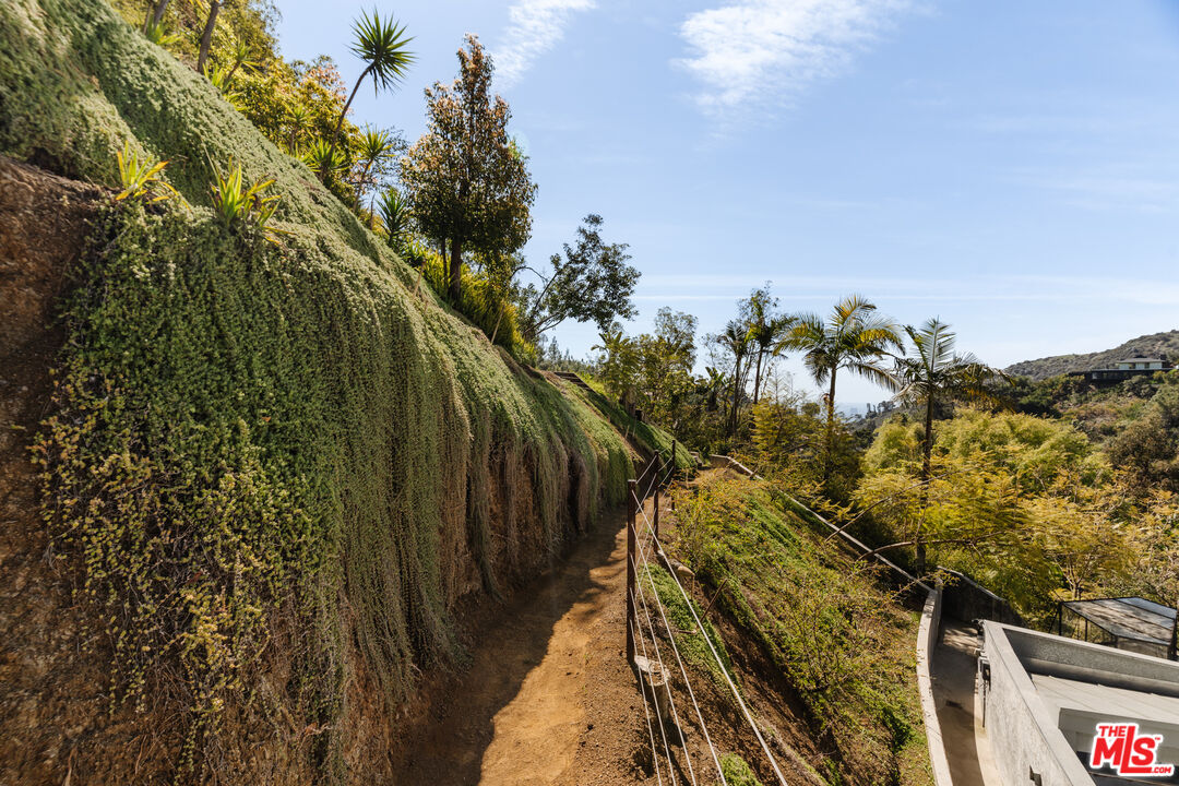 MLS #25590691 image #20