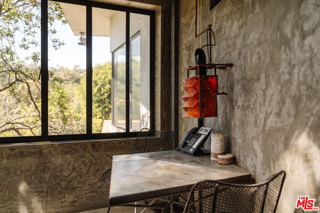 MLS #25590691 image #23