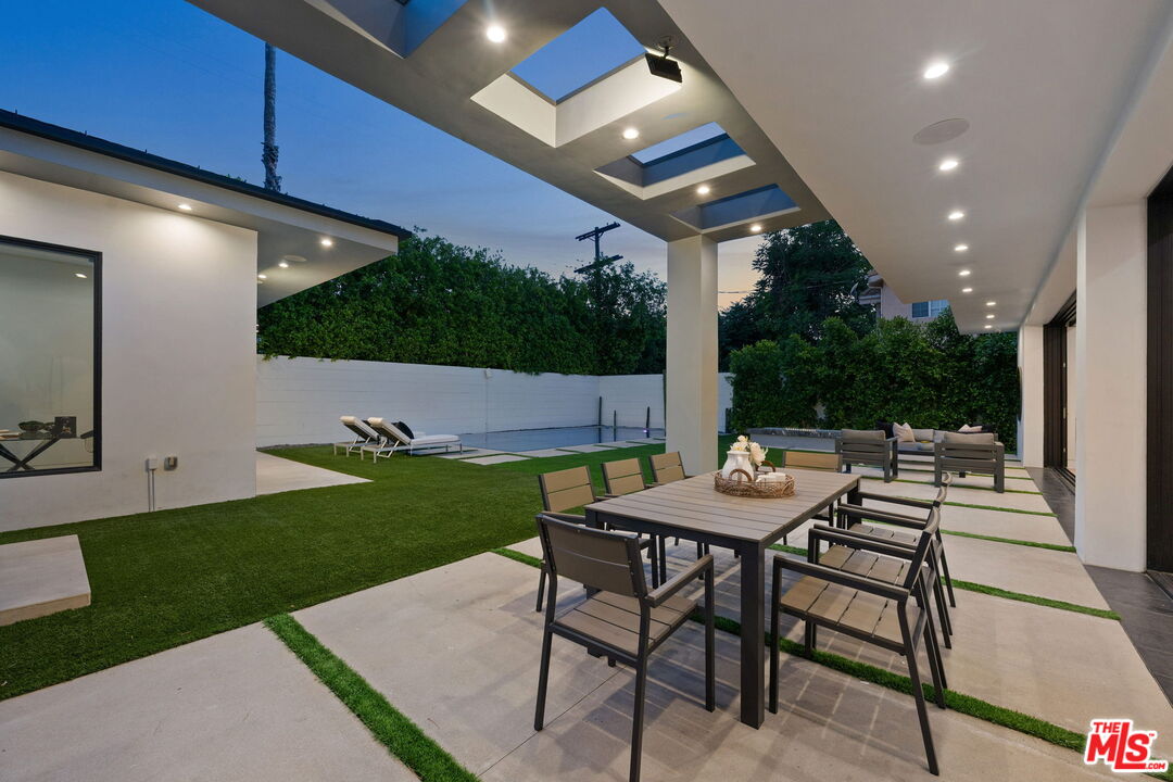 MLS #25590703 image #12