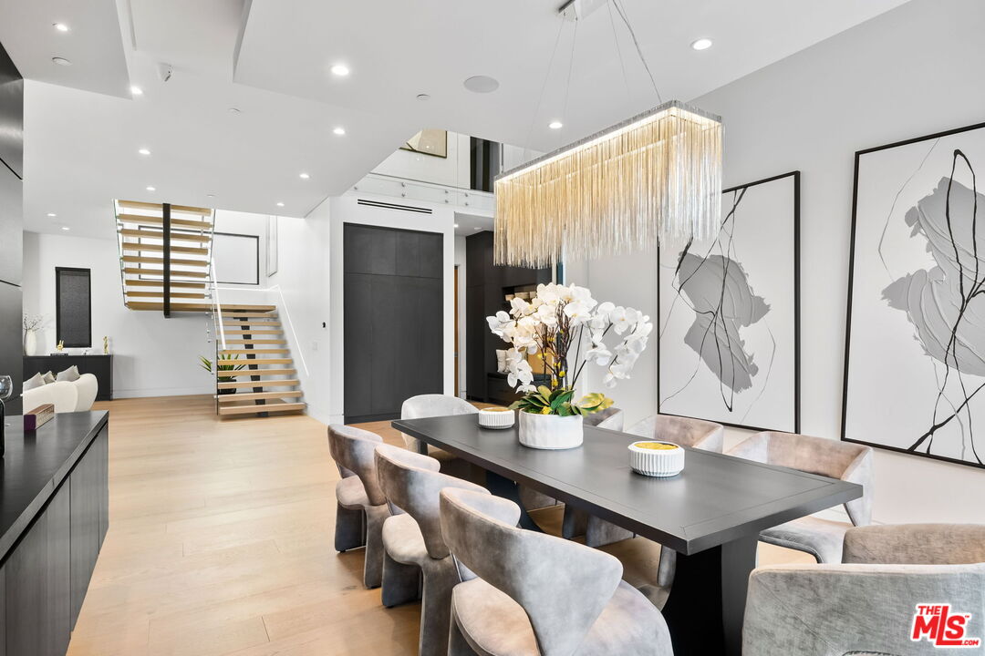 MLS #25590703 image #1