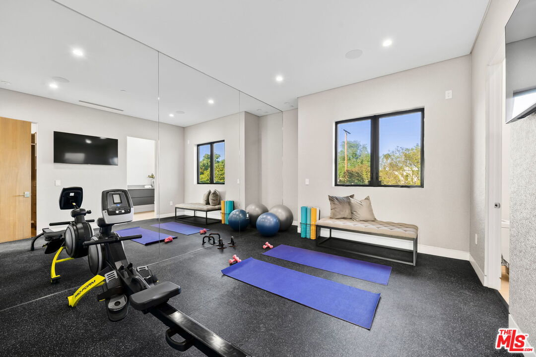 MLS #25590703 image #31