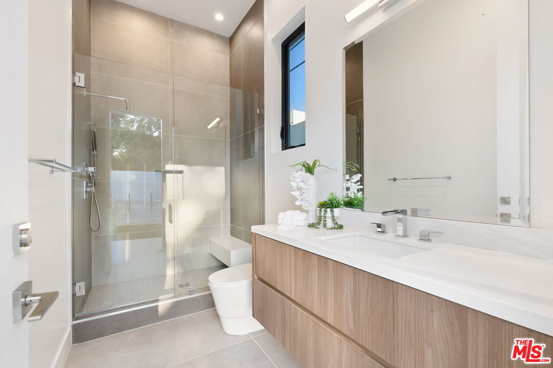 MLS #25590703 image #32