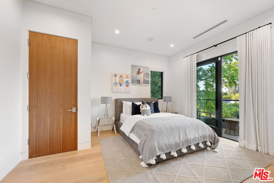 MLS #25590703 image #35