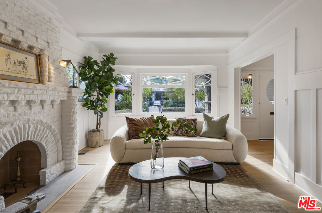 MLS #25590813 image #16