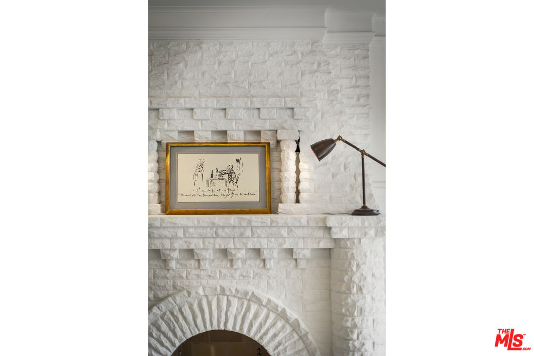 MLS #25590813 image #18