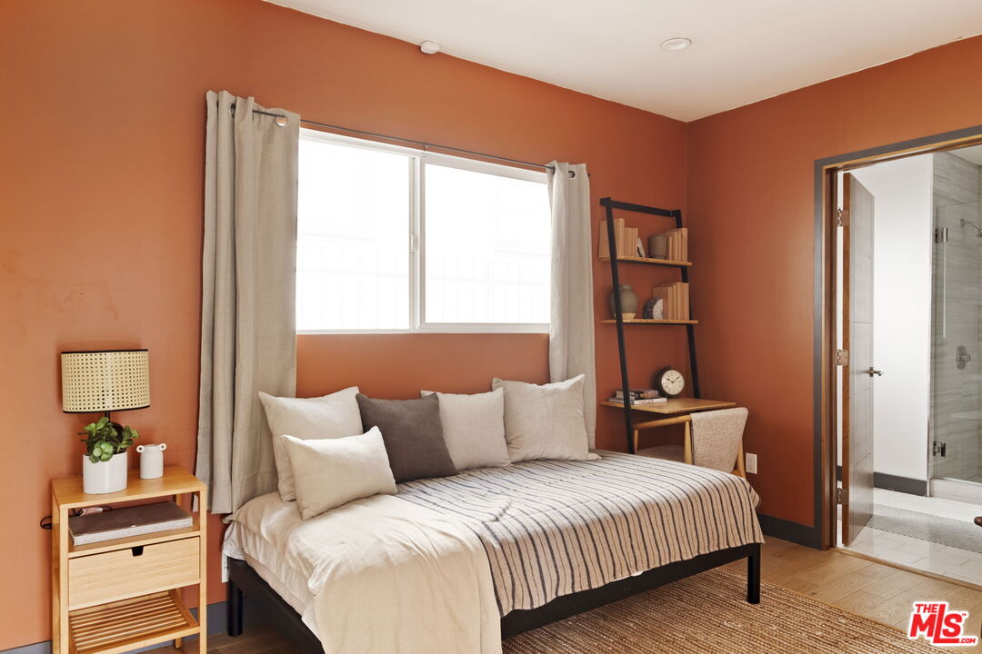 MLS #25590849 image #22