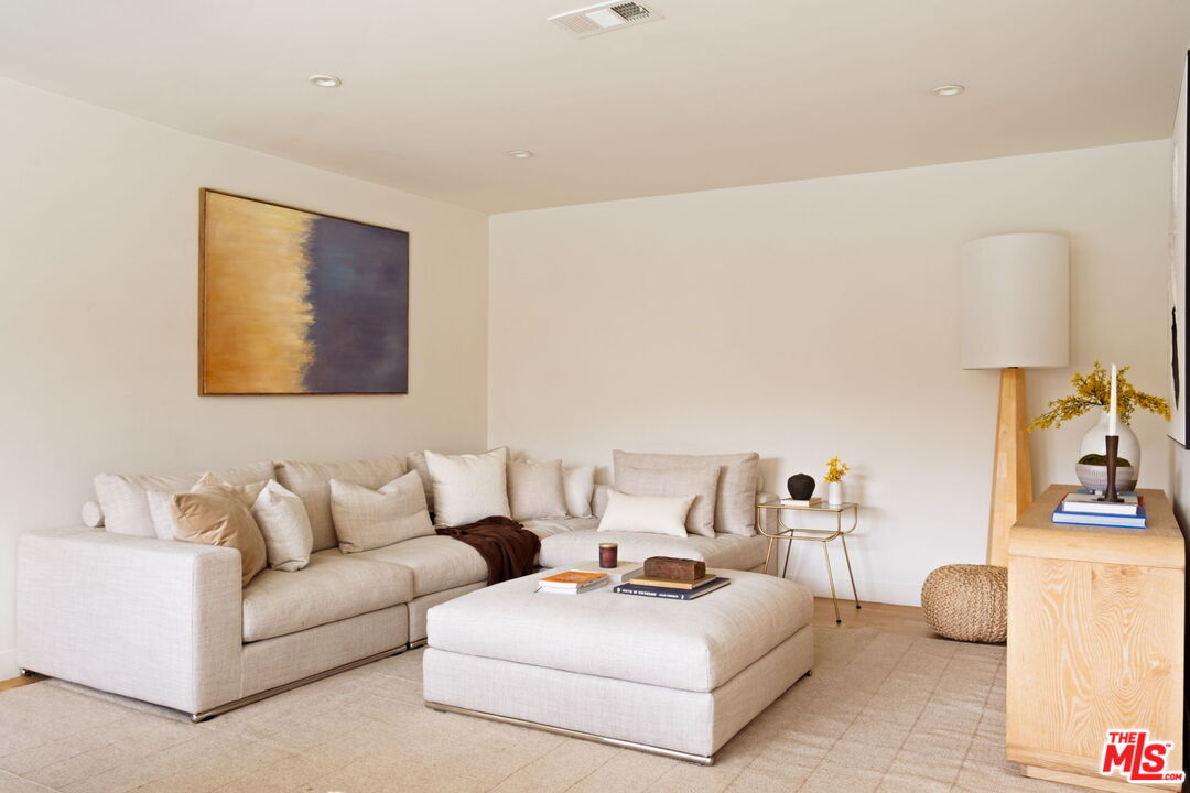 MLS #25590849 image #27