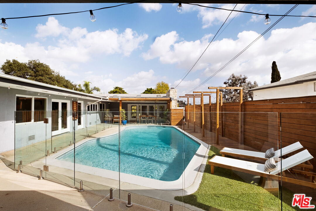 MLS #25590849 image #33