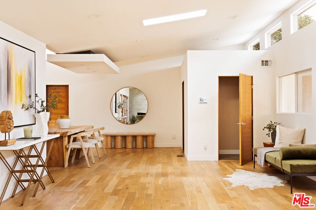 MLS #25590849 image #6