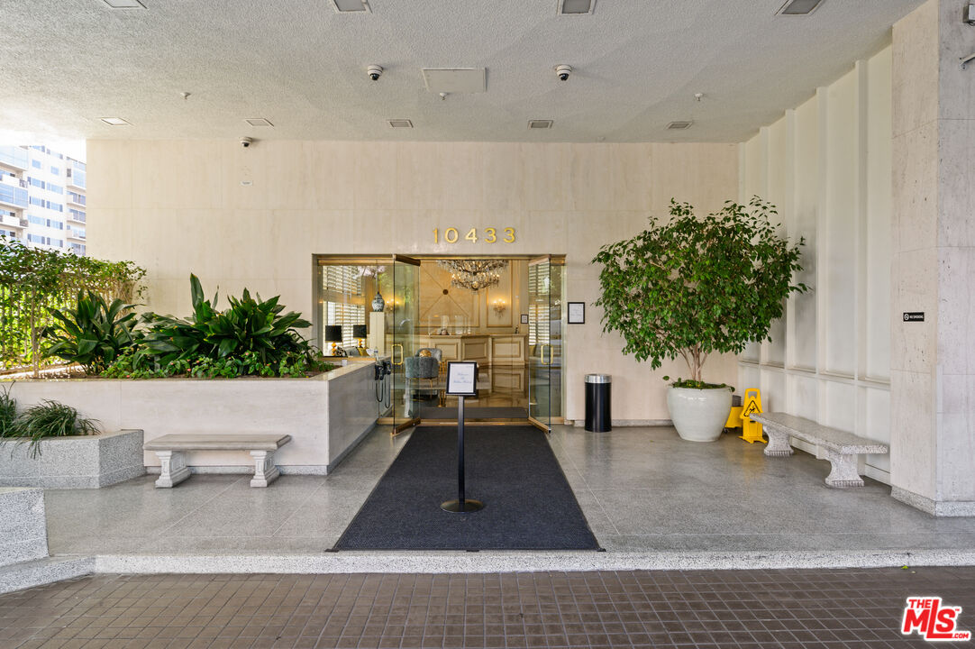 MLS #25590999 image #1