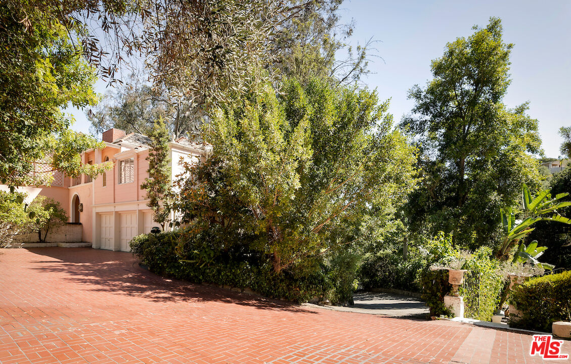 MLS #25591007 image #12