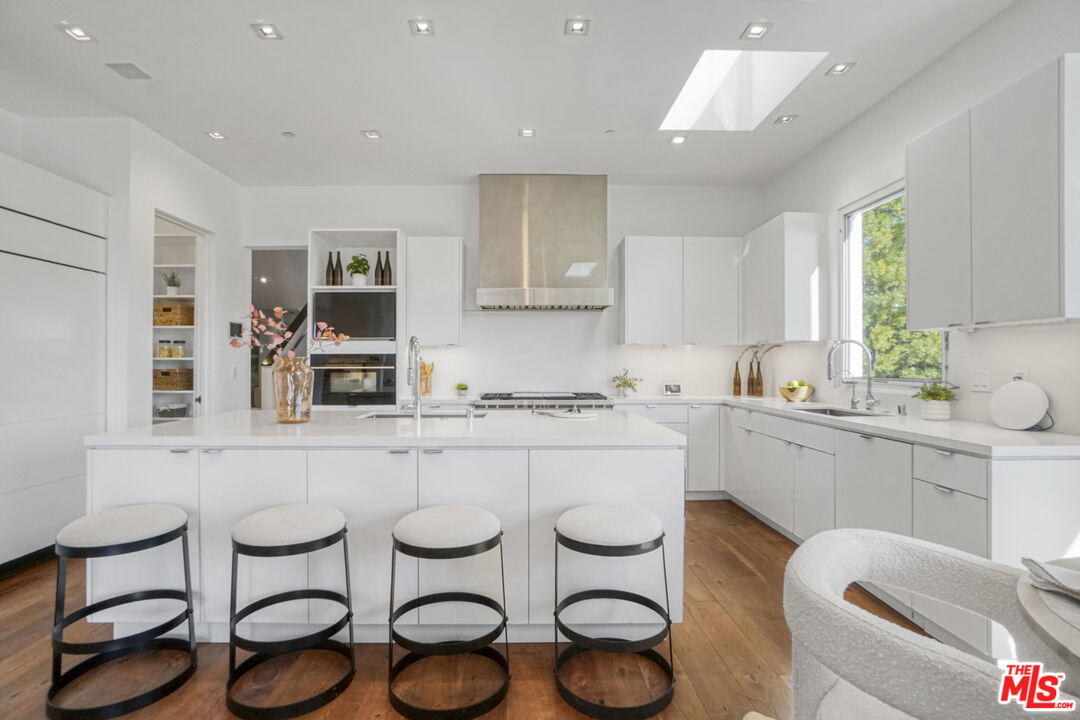 MLS #25591037 image #11