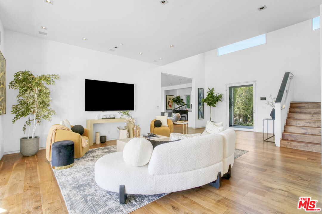 MLS #25591037 image #7