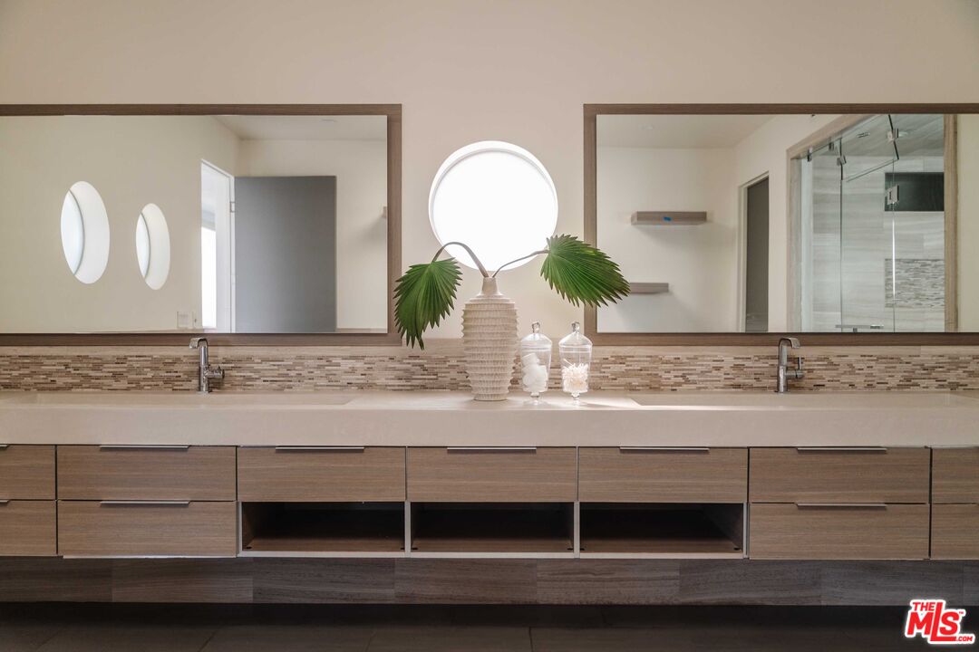 MLS #25591219 image #25