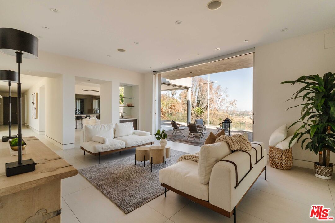 MLS #25591219 image #4