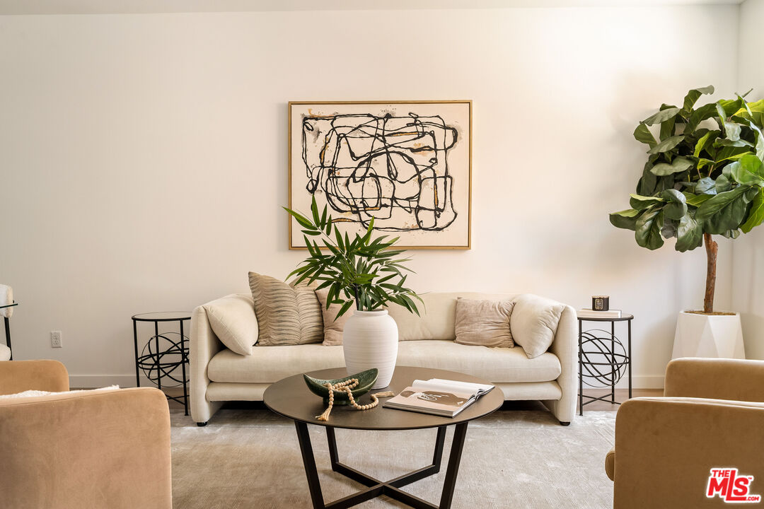 MLS #25591255 image #1