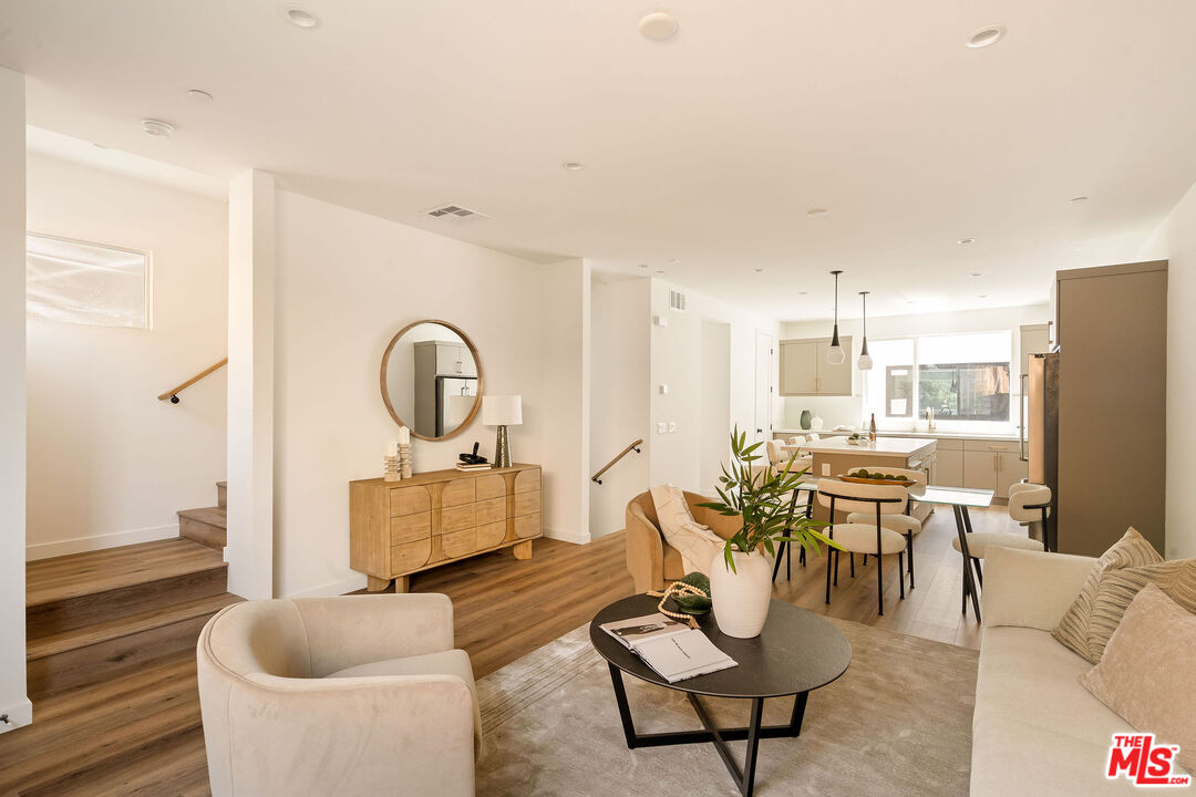 MLS #25591255 image #3