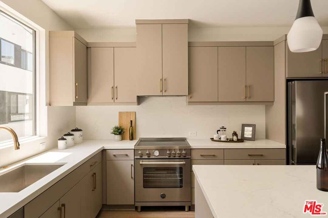 MLS #25591255 image #5