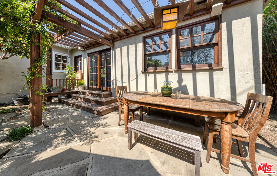 MLS #25591265 image #21