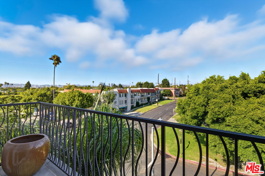 MLS #25591423 image #14