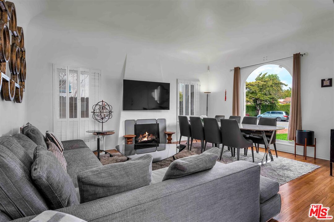 MLS #25591469 image #21