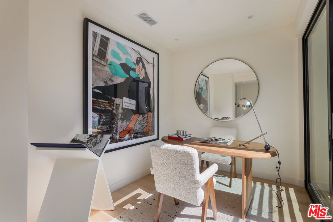 MLS #25591495 image #14