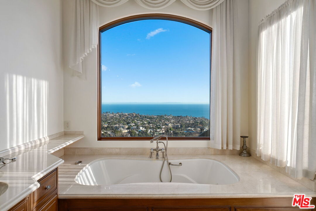 MLS #25591543 image #34