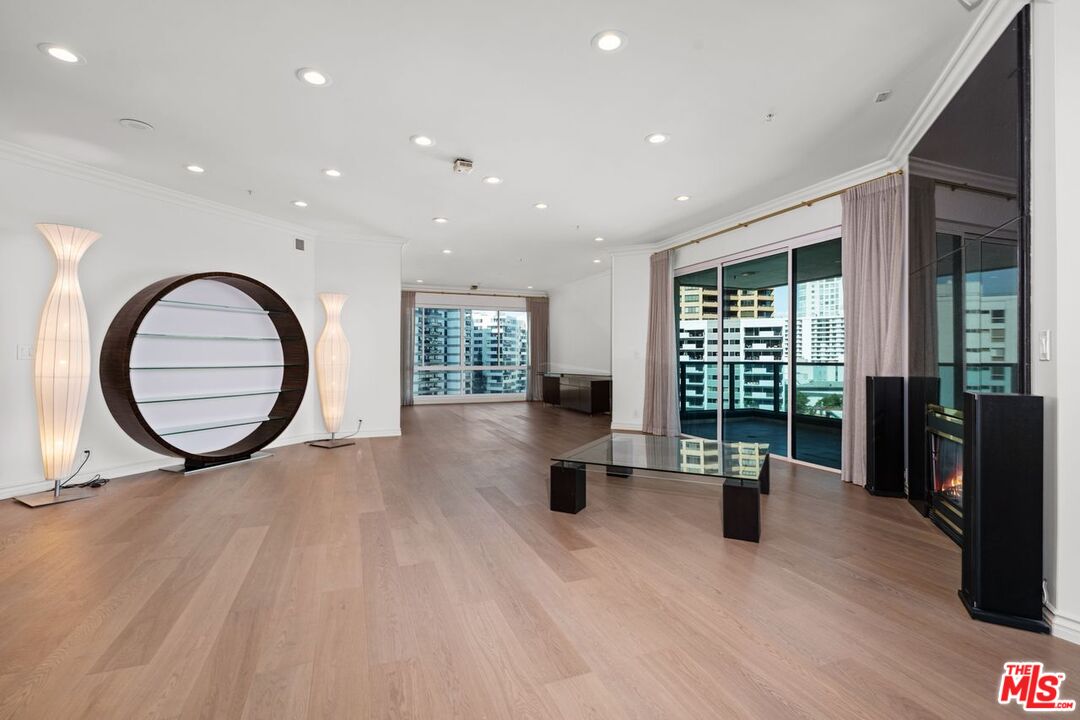 MLS #25591589 image #10