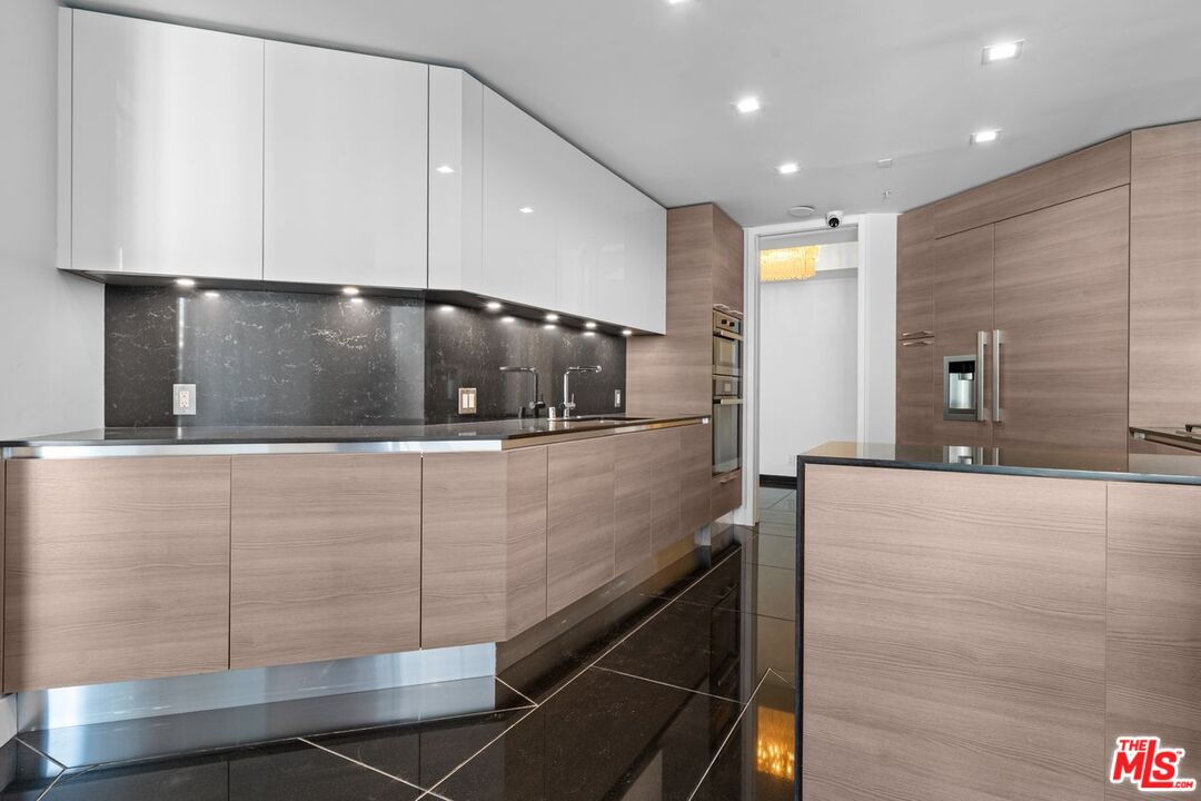 MLS #25591589 image #21