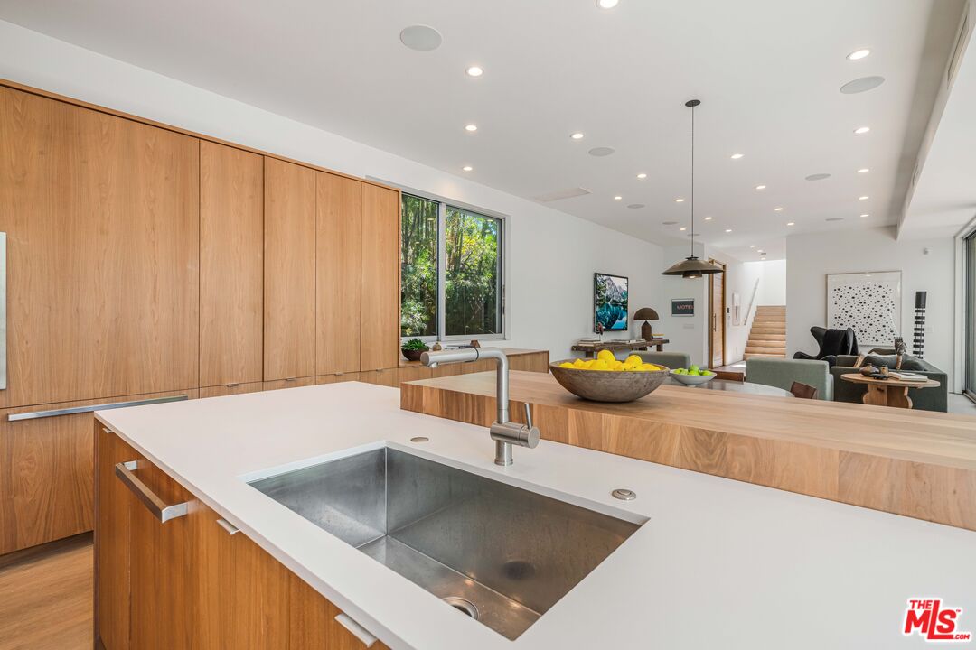 MLS #25591615 image #13