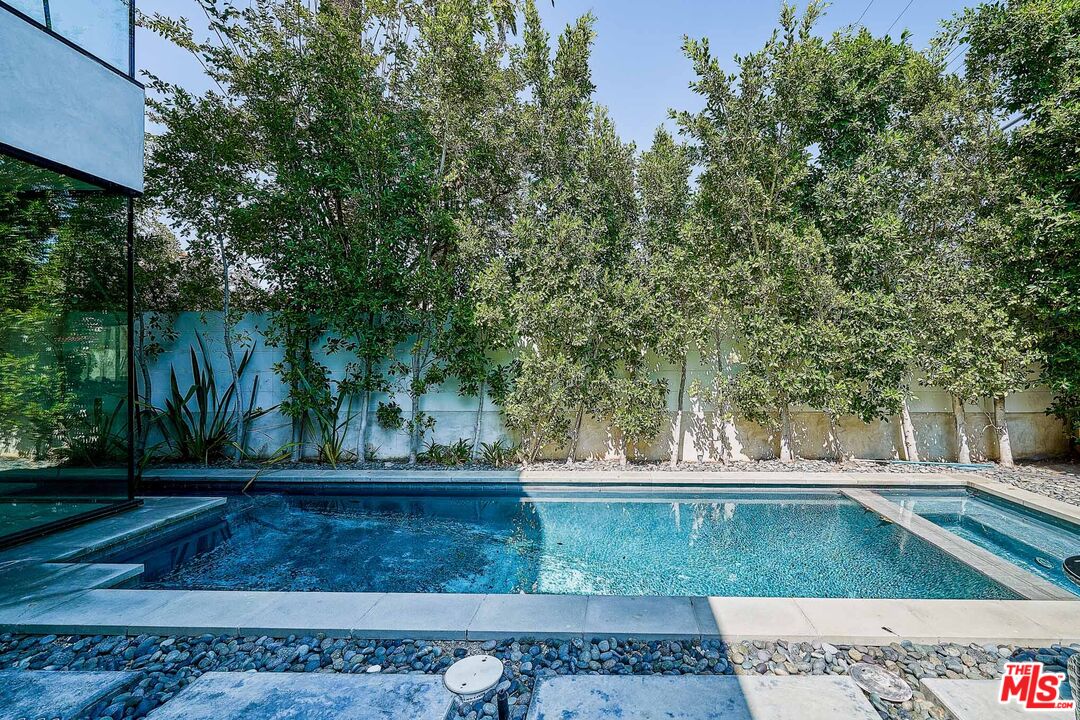 MLS #25591719 image #24