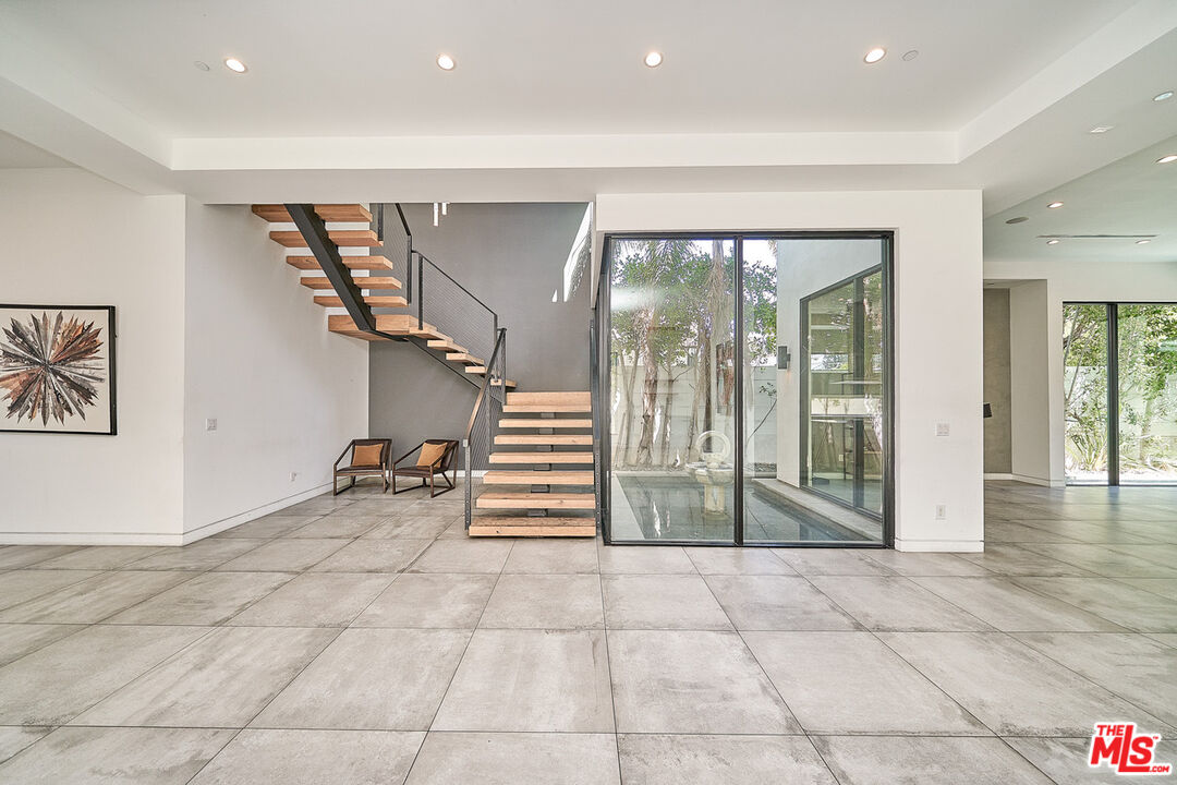 MLS #25591719 image #3